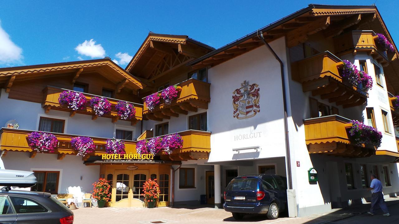 Hotel Hoerlgut Maria Alm am Steinernen Meer Exterior photo