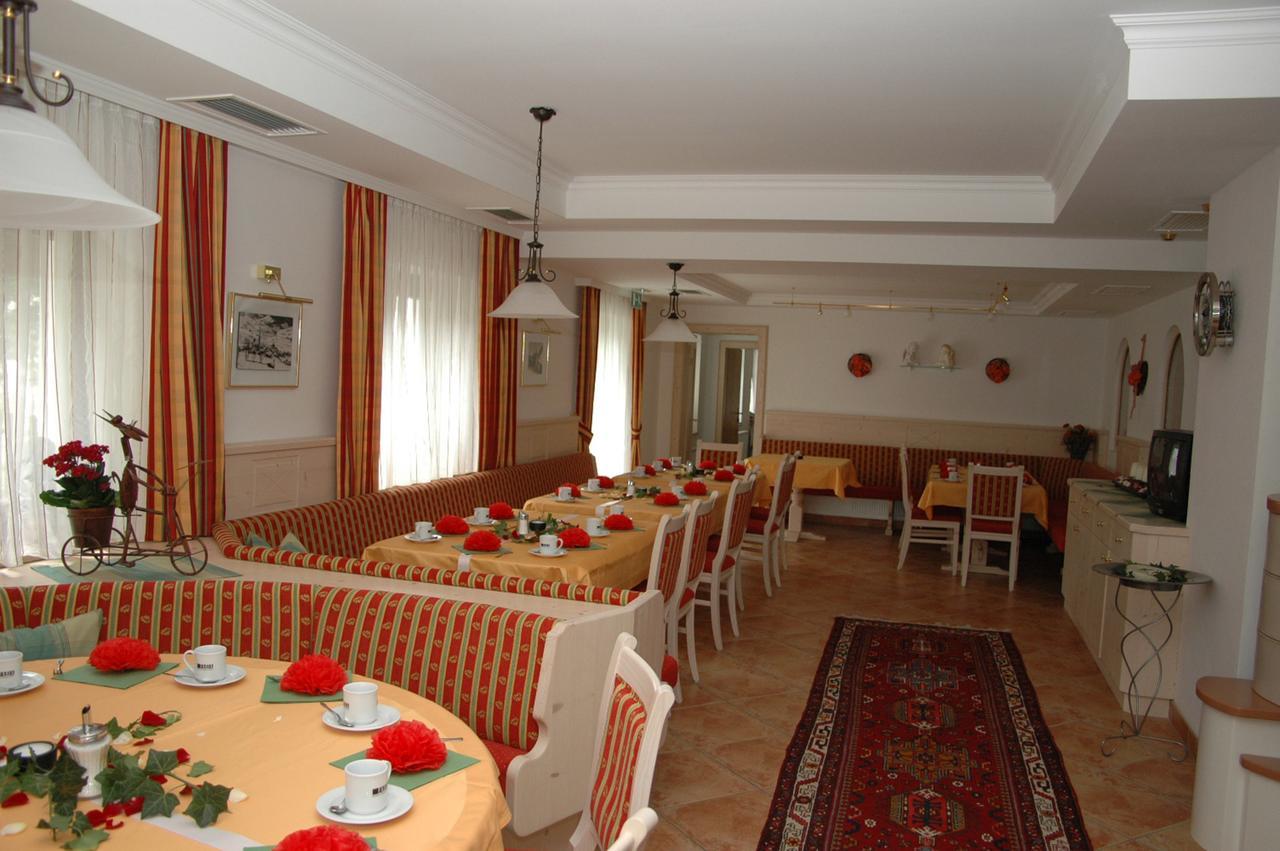 Hotel Hoerlgut Maria Alm am Steinernen Meer Exterior photo